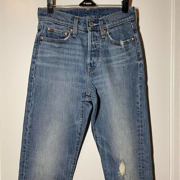 LEVI’S Distressed Wedgie Icon Fit Jean size 24 - Picture 3 of 6